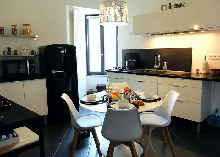 Chez Thomas Apartment